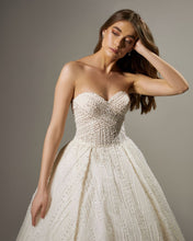 Sweetheart Neckline Gown ARTEMISIA
