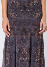 V-NECK GOWN