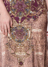 GOWN WITH A TRAIL