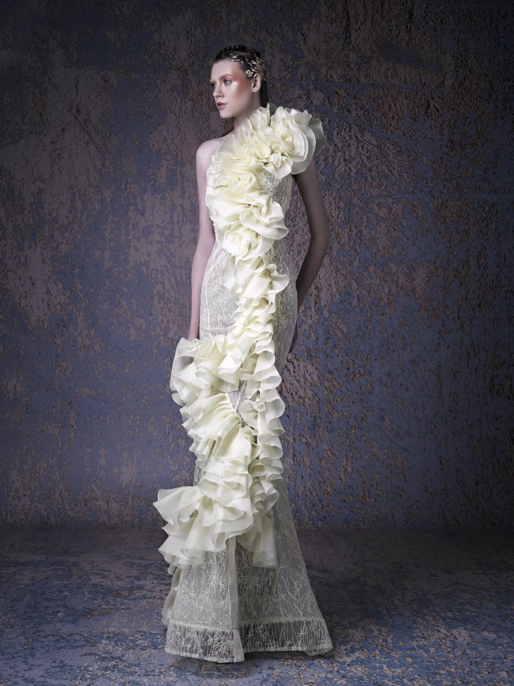 ONE SHOULDER LACE DRESS