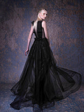 ELEGANT EVENING DRESS