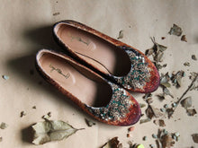 Hydrangea Ballerina - Black & Antique Gold
