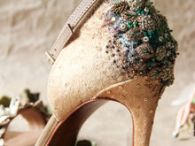 Fallen Leaves Stiletto - Gold
