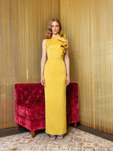 Ruffled Tubino Dress & Waist Belt
