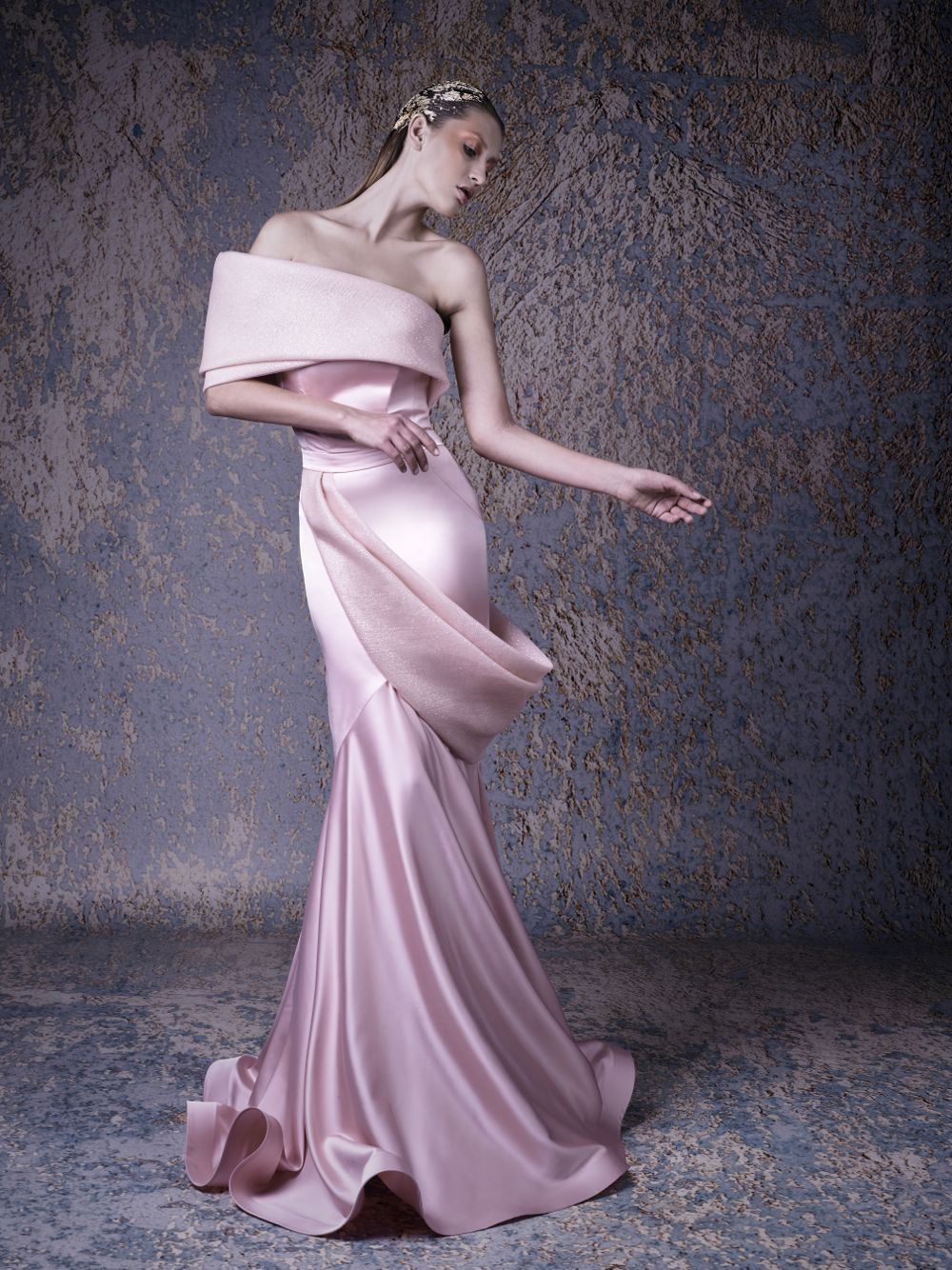 ASYMMETRICAL MERMAID DRESS ASYMMETRICAL MERMAID DRESS
